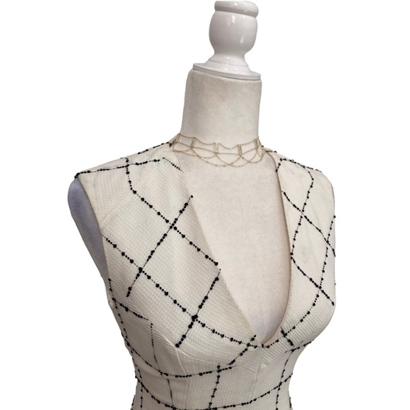 Talbot Runhof Windowpane V Neck Sleeveless Dress - Picture 4 of 12